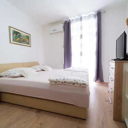 Apartman Charming In Old Town *